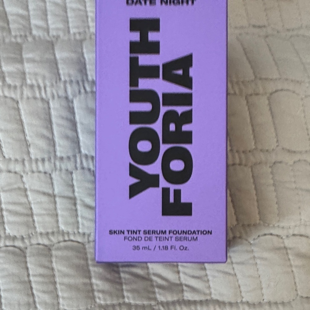 Youth Foria Date Night Skin Tint Foundation #315 Light to Medium NIB